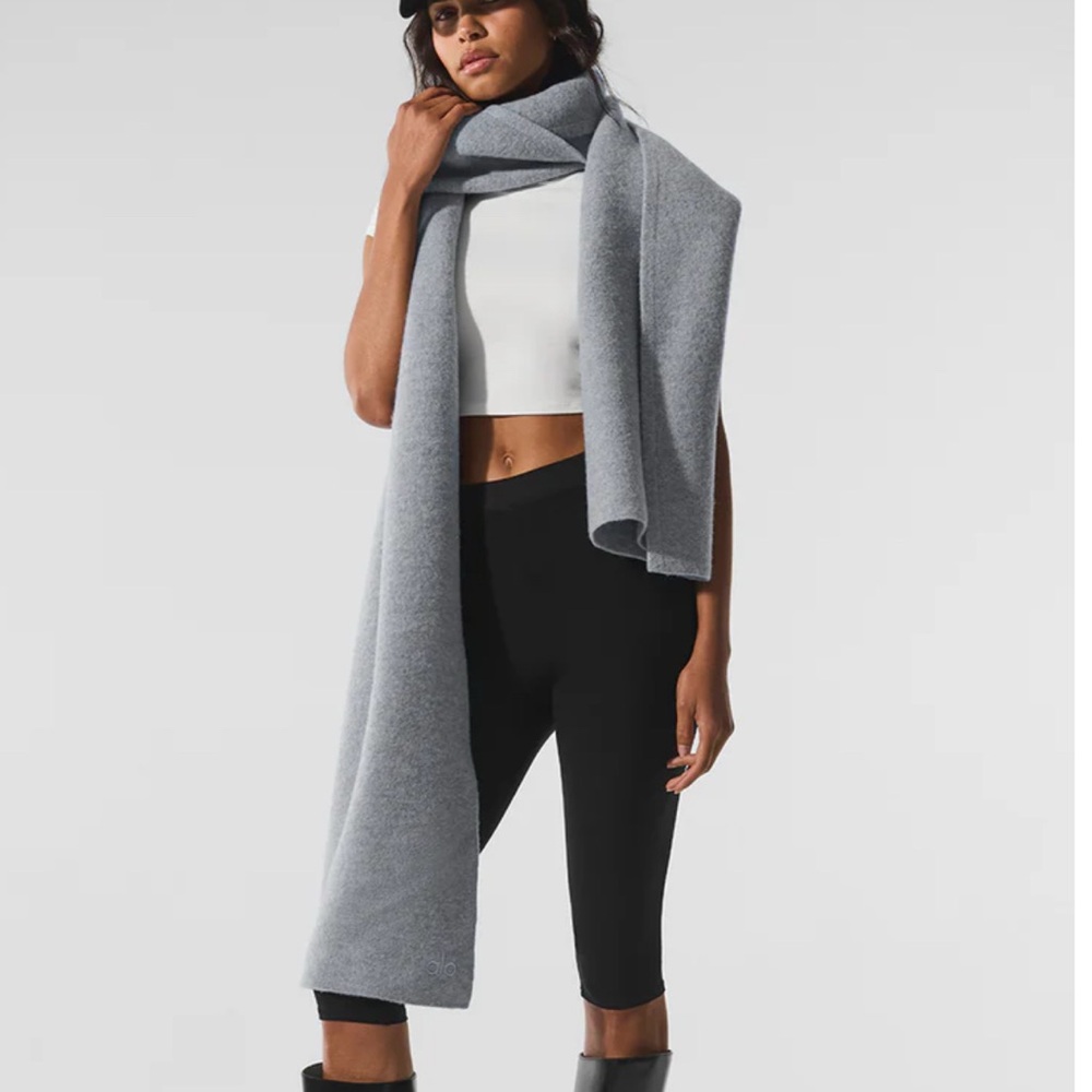 ALO Yoga Hazy Heather Grey Wool Scarf